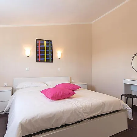 Holiday home Cozy In With Wifi Medulin