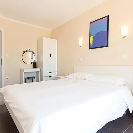 Holiday home Cozy In With Wifi *